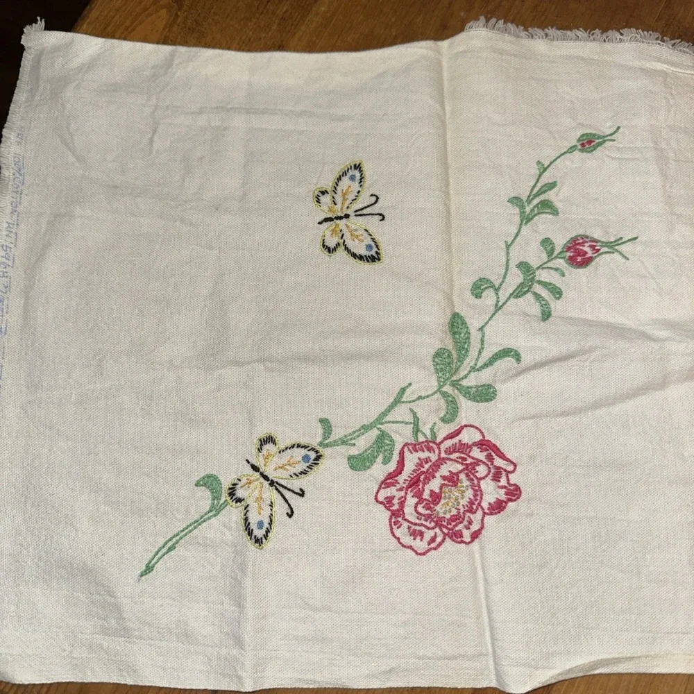 Vintage Dresser Scarf Embroidered Table Runner 12x38